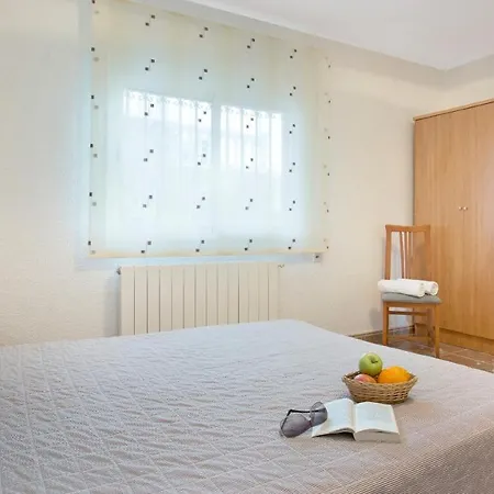 Villa 2sal - *